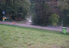 Badestelle und Rundweg um den Schlachtensee