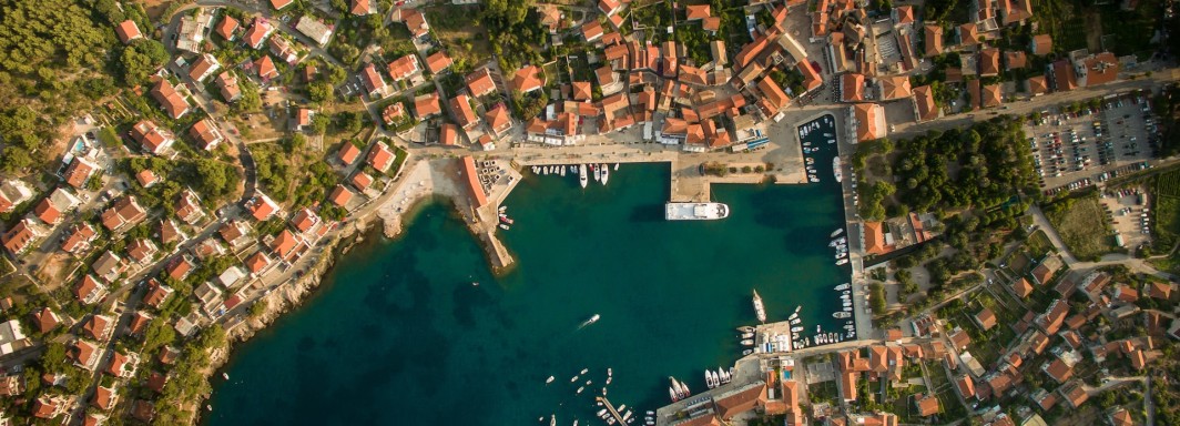 Photo: Grant Ritchie, Unsplash