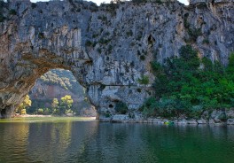 L'ardeche Aval Pont D'arc - Foto