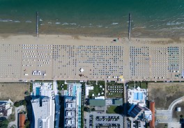 Photo: Max Böttinger, Unsplash