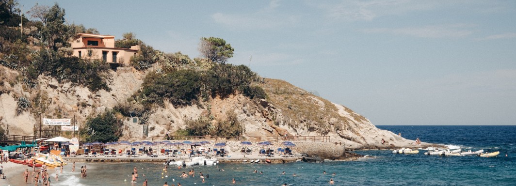 Photo: Bjorn Agerbeek, Unsplash