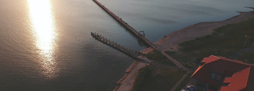 Photo: Oliver Frsh, Unsplash